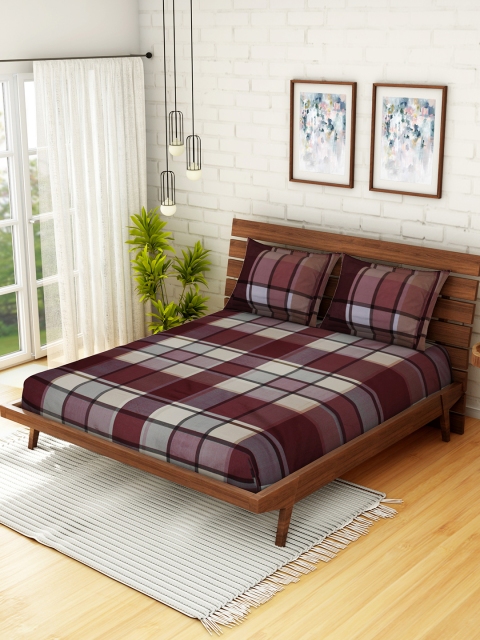 

WELHOME Burgundy & Grey Geometric 160 TC 1 Microfibre Queen Bedsheet with 2 Pillow Covers