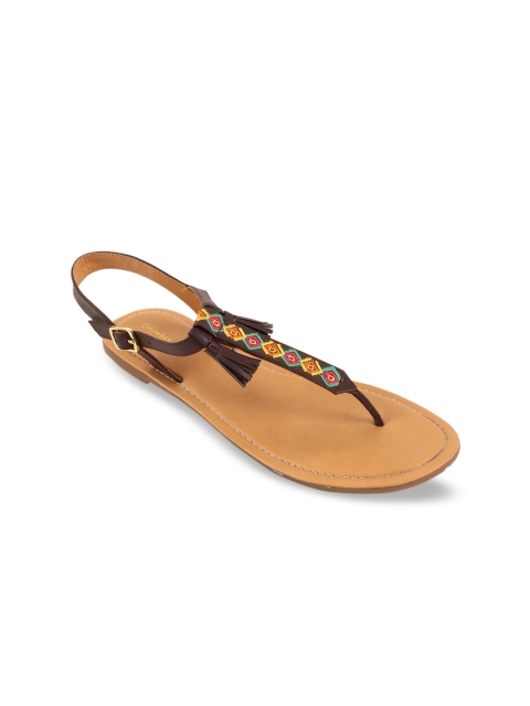 

Chumbak Women Brown Woven Design T-Strap Flats