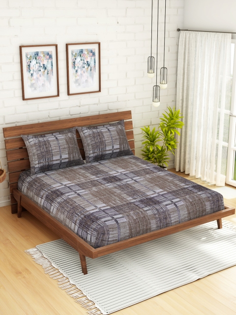 

WELHOME Brown & Grey Geometric 200 TC 1 Microfibre Queen Bedsheet with 2 Pillow Covers