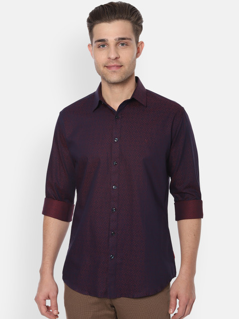 

V Dot Men Maroon & Purple Slim Fit Printed Casual Shirt