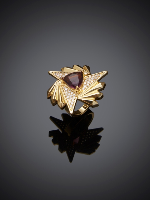 

Shaze Gold-Toned & Brown Stone Studded Morning Star Cocktail Ring