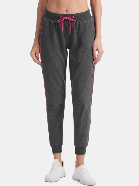 

Sugr Women Charcoal Grey Melange & Pink Solid Cropped Joggers