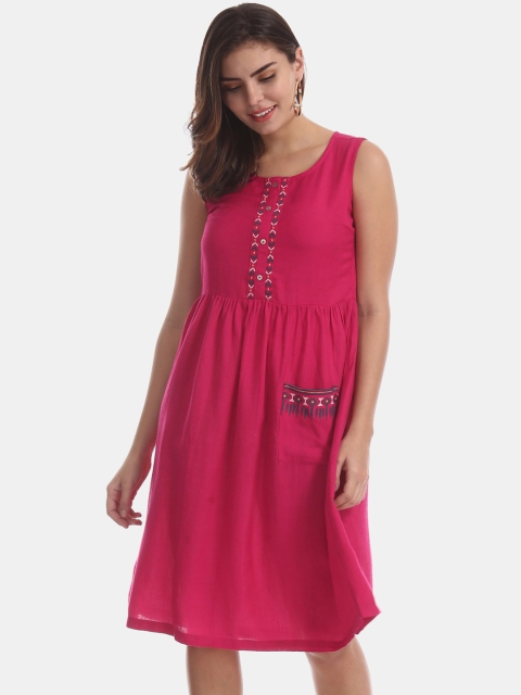 

Bronz Women Pink Solid Fit and Flare Dress