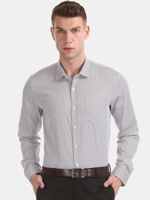 Excalibur Men Grey & Off-White Regular Fit Striped Formal Shirt