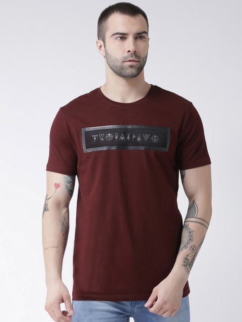 

Rex Straut Jeans Men Maroon Printed Round Neck T-shirt