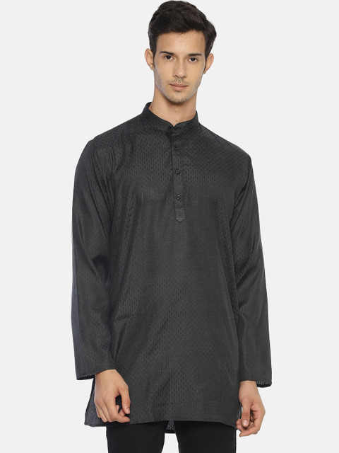 

TATTVA Men Black Solid Straight Kurta