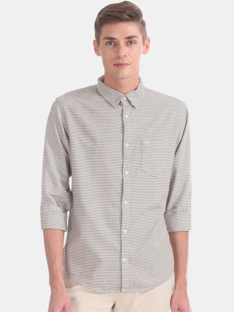 

Ruggers Men Grey Slim Fit Striped Casual Shirt