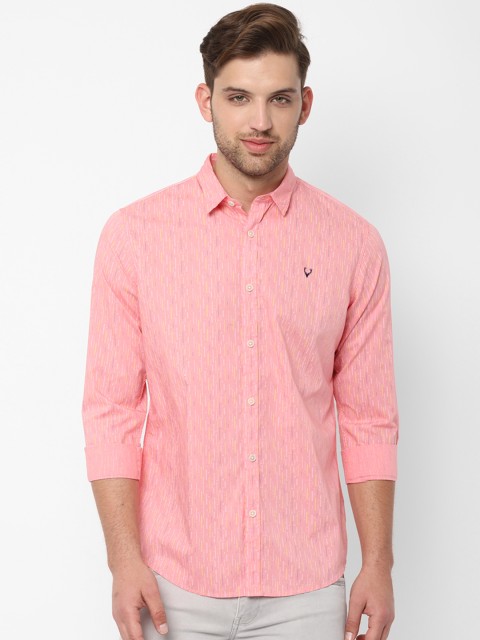 

Solly Jeans Co. Men Peach-Coloured Regular Fit Printed Casual Shirt