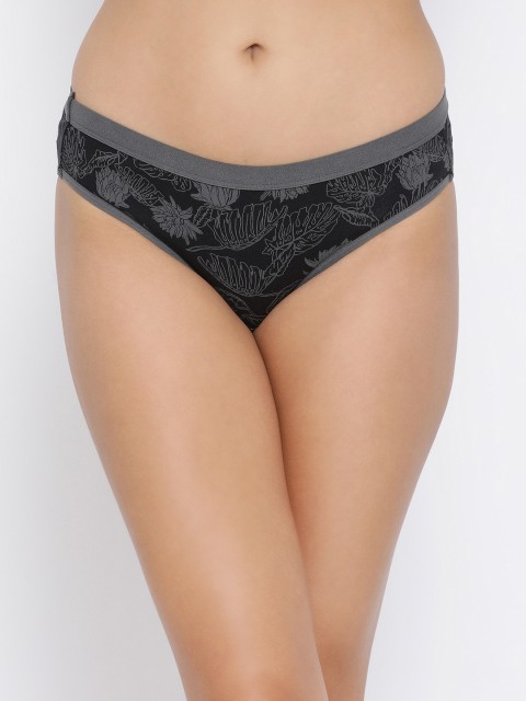 

Clovia Women Black & Grey Printed Low-Rise Bikini Briefs PN3401P13S