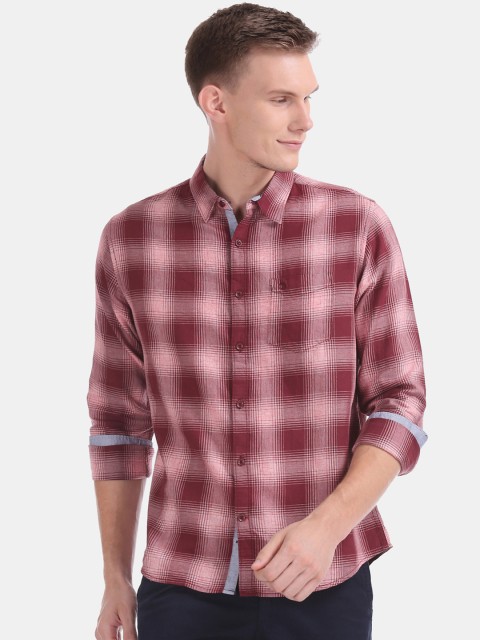 

Ruggers Men Maroon & Off-White Slim Fit Checked Casual Shirt