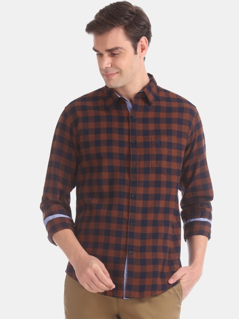 Men Brown & Navy Blue Slim Fit Checked Casual Shirt