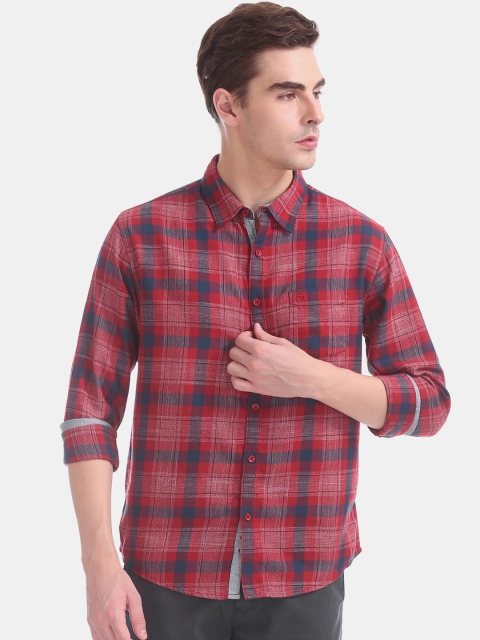 

Ruggers Men Red & Navy Blue Slim Fit Checked Casual Shirt