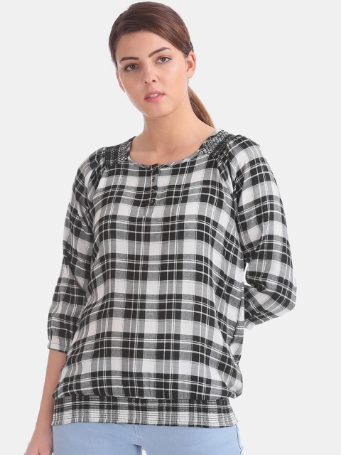 

Cherokee Women Black & White Checked Blouson Top