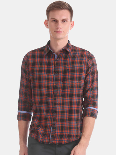 

Ruggers Men Orange & Black Slim Fit Checked Casual Shirt