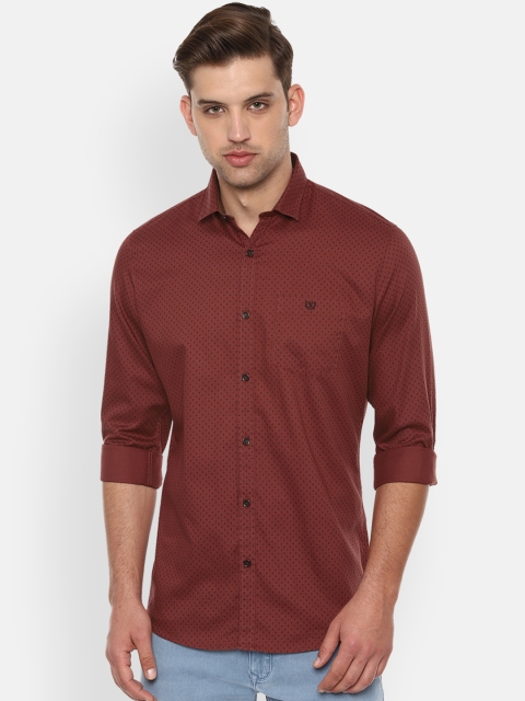 

Van Heusen Sport Men Brown & Black Slim Fit Printed Casual Shirt