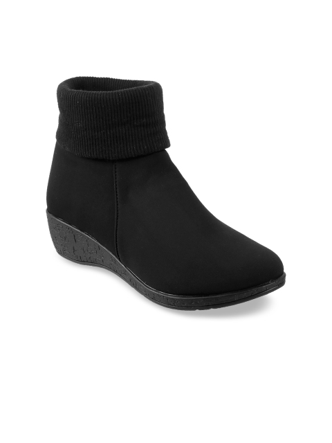

Mochi Girls Black Solid Heeled Boots