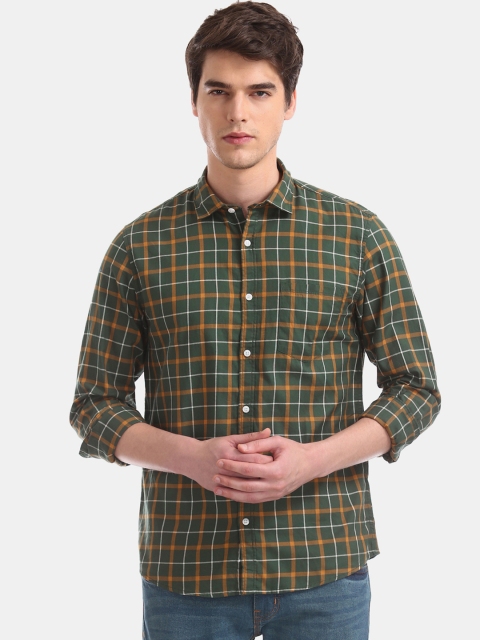 

Ruggers Men Green & Orange Regular Fit Checked Casual Shirt