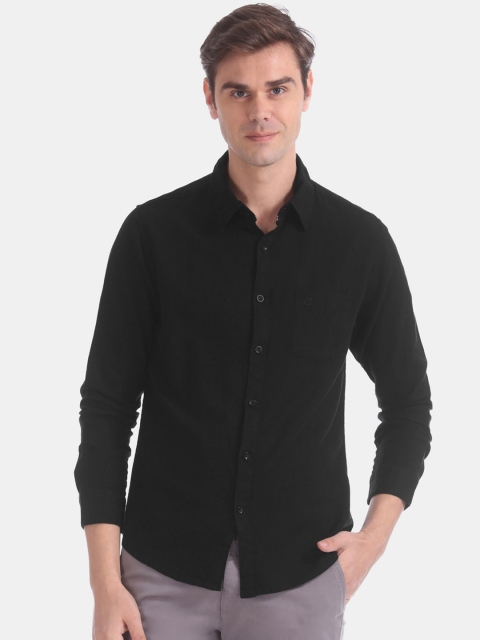 

Ruggers Men Black Slim Fit Solid Casual Shirt
