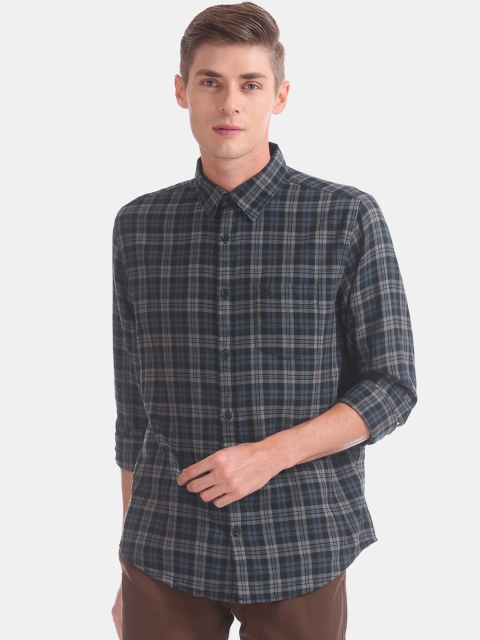

Ruggers Men Grey & Navy Blue Slim Fit Checked Casual Shirt