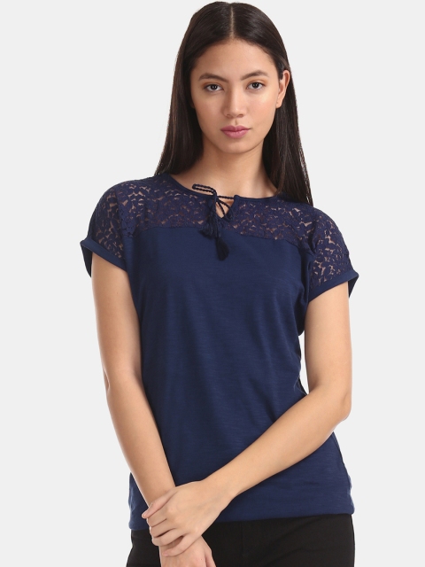 

Cherokee Women Blue Solid Top