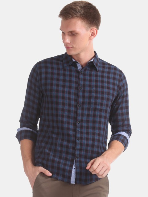 

Ruggers Men Blue Slim Fit Checked Casual Shirt
