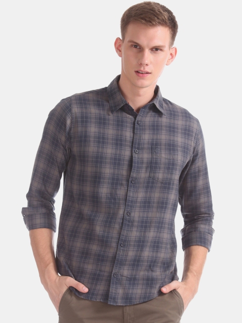

Ruggers Men Grey & Navy Blue Slim Fit Checked Casual Shirt