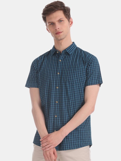 

Ruggers Men Teal Blue & Black Regular Fit Checked Casual Shirt