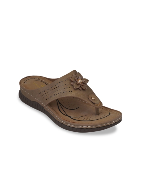 

pelle albero Women Brown Solid Heels