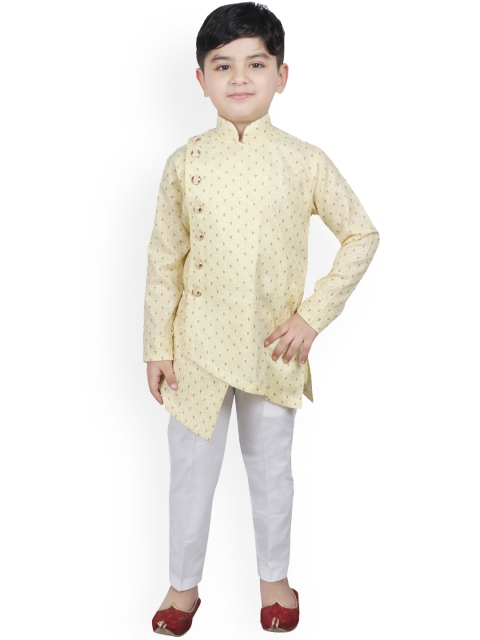 

SG YUVRAJ Boys Yellow & White Printed Raw Silk Kurta with Trousers