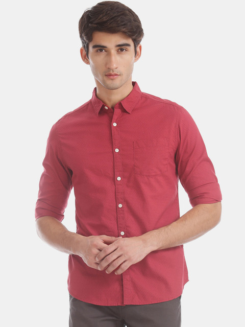

Flying Machine Men Red Regular Fit Printed Casual Shirt