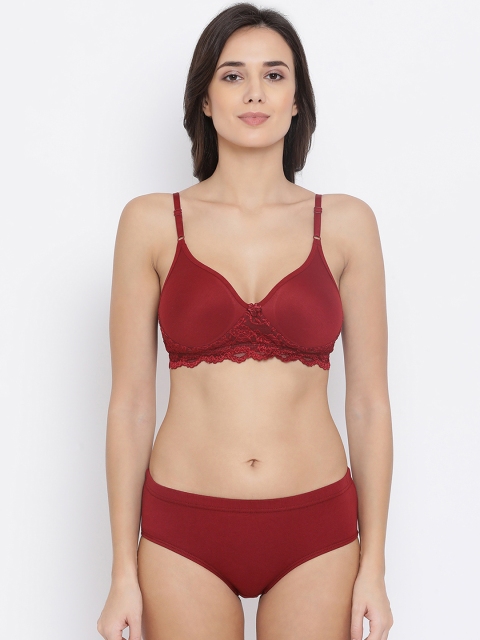 Clovia Women Maroon Solid Lightly Padded T-shirt Bra & Hipster Lingerie Set COMBBP90132B