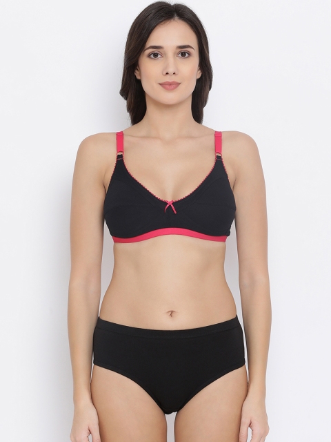 

Clovia Women Black Solid Lingerie Set COMBBP25638B