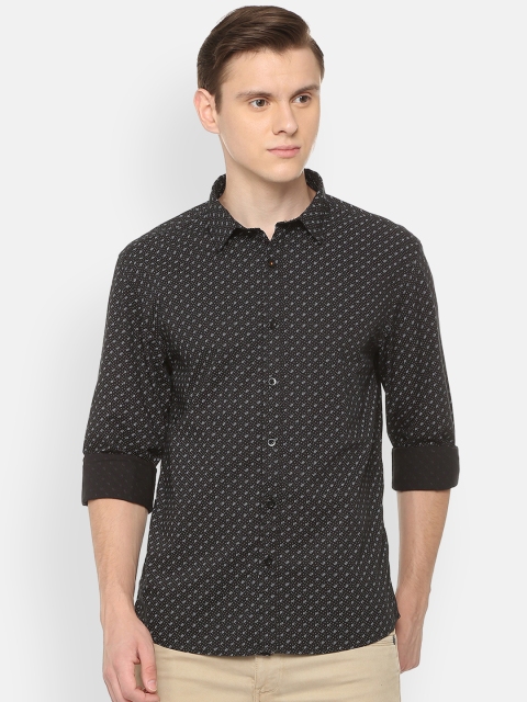 

People Men Black Regular Fit Printed Casual Shirt