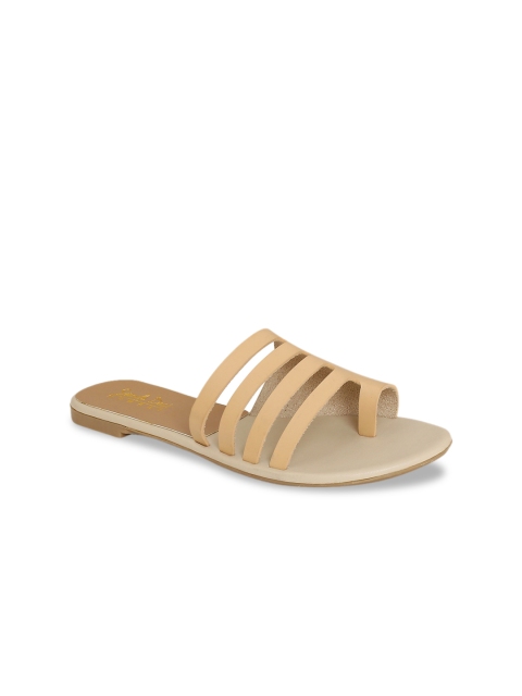 

Siendo Desi Women Beige Solid One Toe Flats