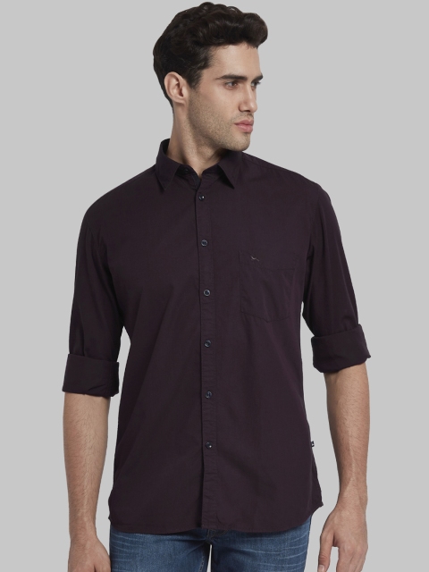

Parx Men Burgundy Slim Fit Solid Casual Shirt