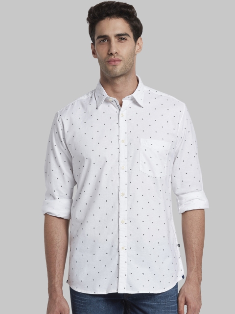 

Parx Men White & Navy Blue Slim Fit Printed Casual Shirt
