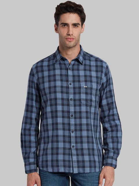 

Parx Men Blue Slim Fit Checked Casual Shirt