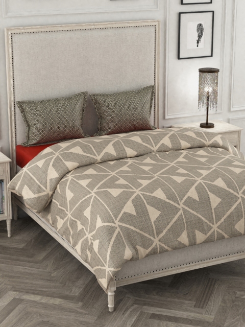

Portico New York Grey & Maroon Printed AC Room 120GSM Double King Bedding Set