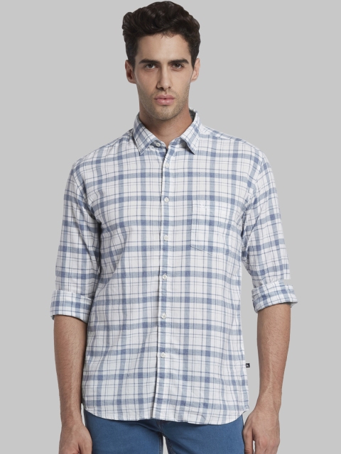 

Parx Men Blue & Off-White Slim Fit Checked Casual Shirt