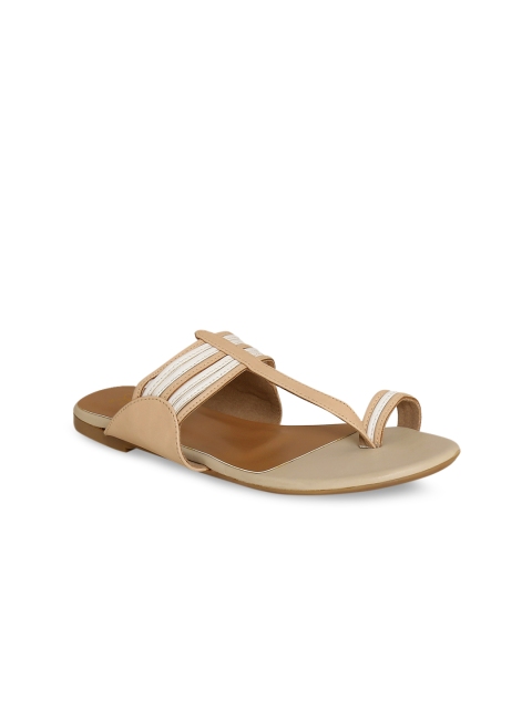 

Siendo Desi Women Beige & White Colourblocked One Toe Flats
