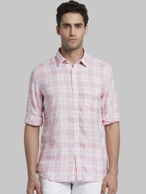 

Parx Men Pink & Off-White Slim Fit Checked Casual Shirt