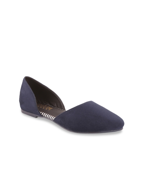 

Siendo Desi Women Navy Blue Solid Mojaris