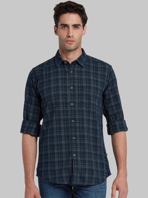 

Parx Men Navy Blue Slim Fit Checked Casual Shirt