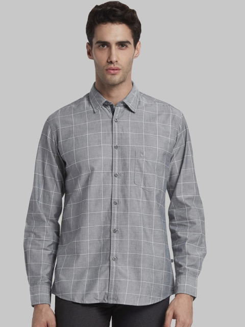 

Parx Men Grey Slim Fit Checked Casual Shirt