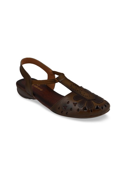 

pelle albero Women Brown Solid Leather Flats With Lacer Cuts Detail