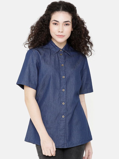 

Double Two Women Blue Standard Regular Fit Solid Casual Shirt