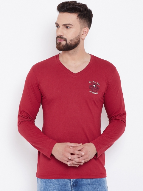 

NEVA Men Maroon Solid V-Neck Slim Fit T-shirt