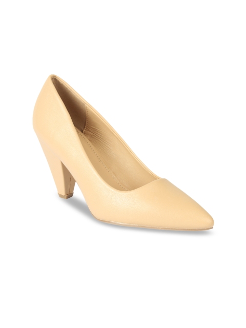 

Flat n Heels Women Beige Solid Pumps