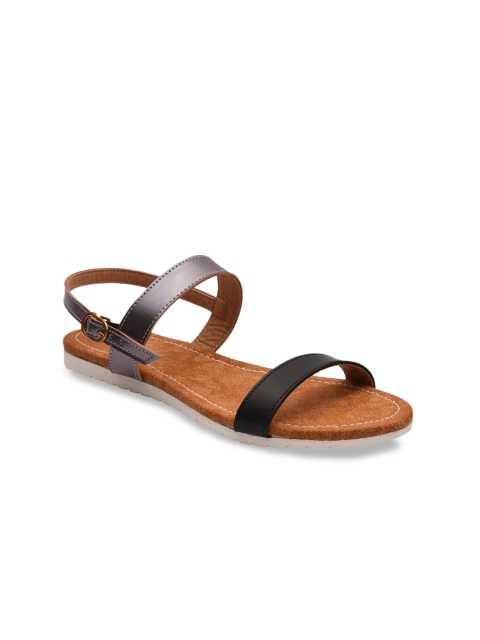 

meriggiare Women Black Colourblocked Open Toe Flats
