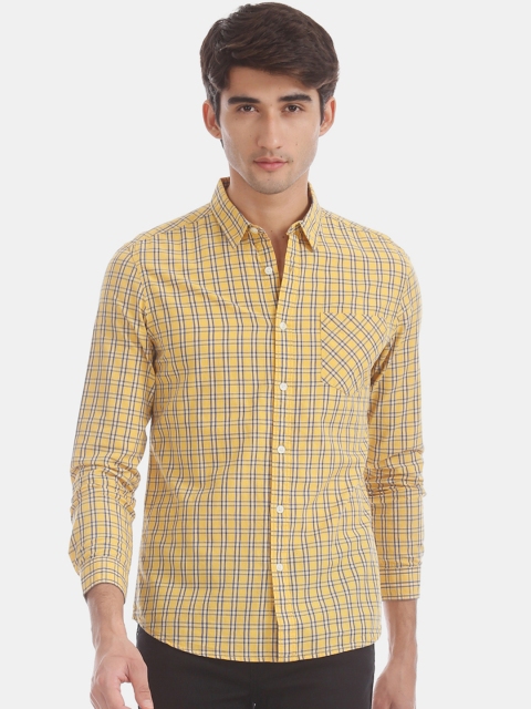 

Flying Machine Men Yellow & Blue Regular Fit Checked Casual Shirt